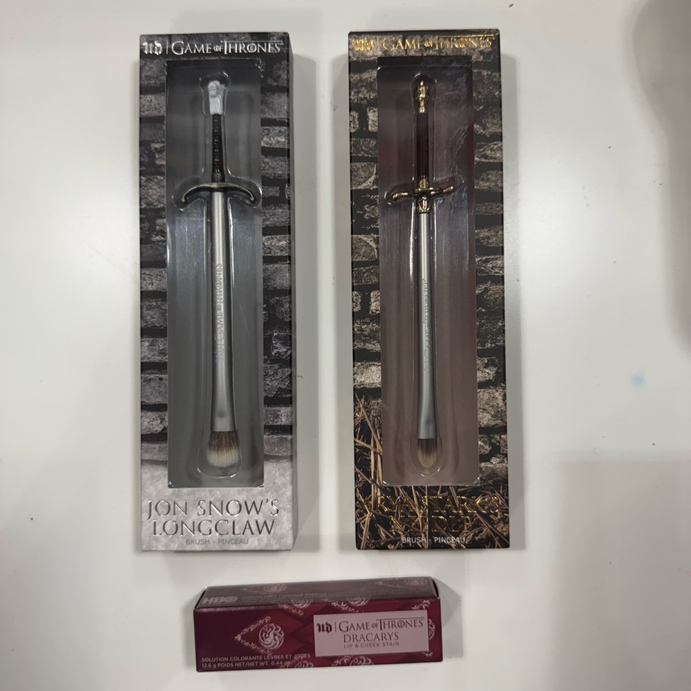 Urban Decay Game of Thrones Makeup and Brush Set
